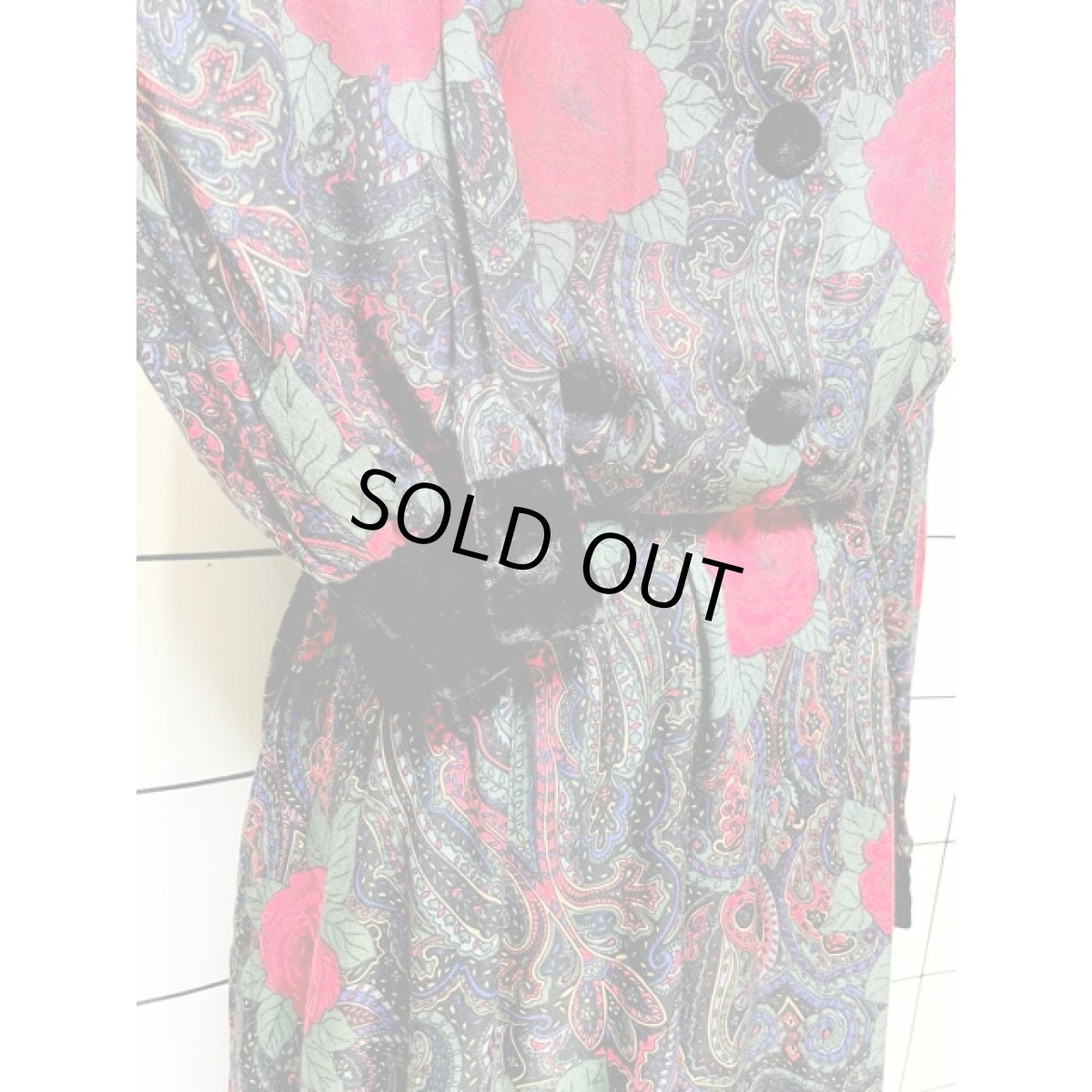 画像8: 薔薇柄 ベルベット切り替え ウエストゴム レトロ 長袖 アメリカ古着 ヴィンテージワンピース (8)