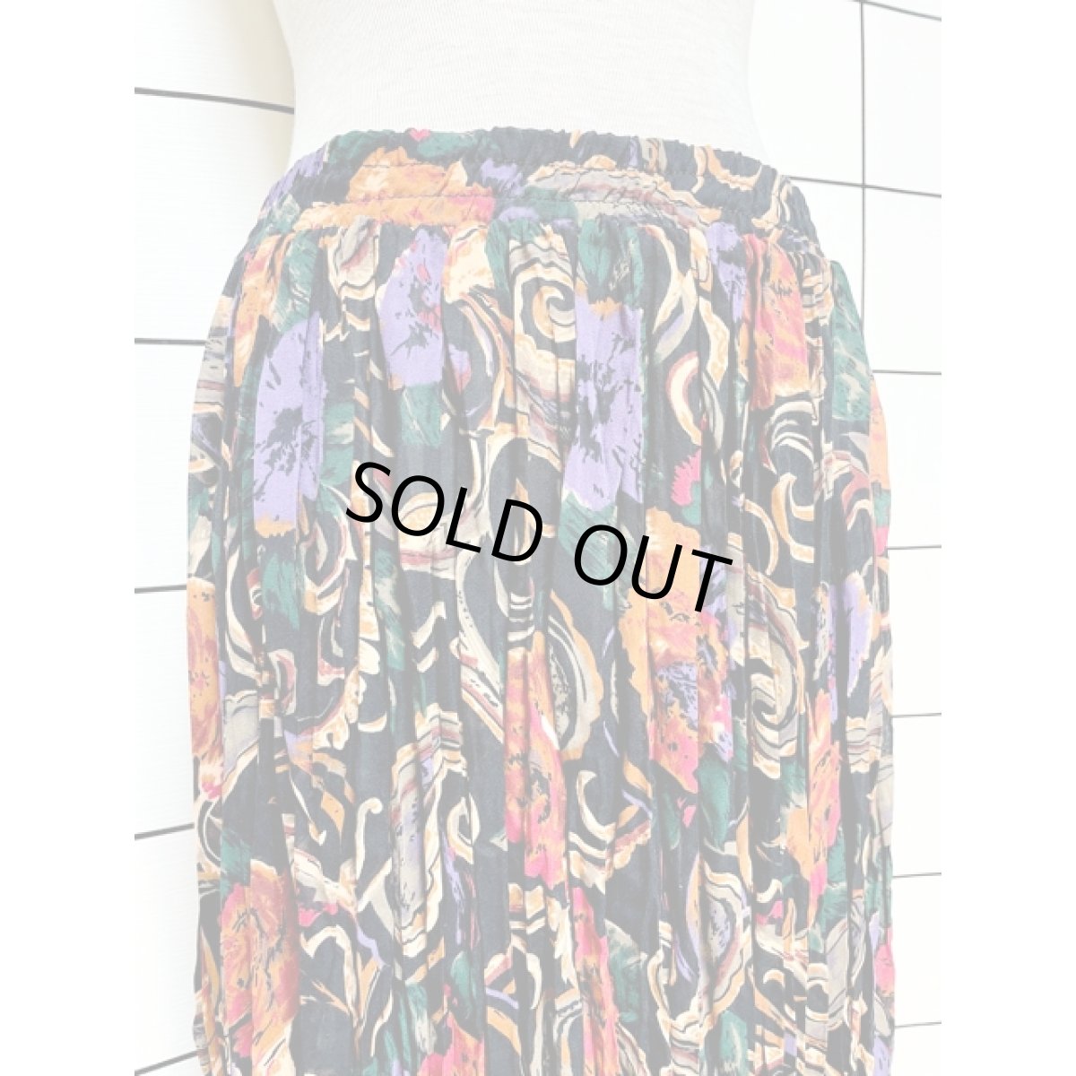 画像2: プリーツ 花柄 ブラック レトロ アメリカ古着 ヴィンテージロングスカート (2)