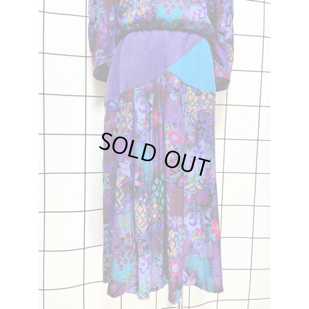 画像8: ベルベット切り替え 花柄 サイケ レトロ アメリカ古着 ヴィンテージワンピース (8)