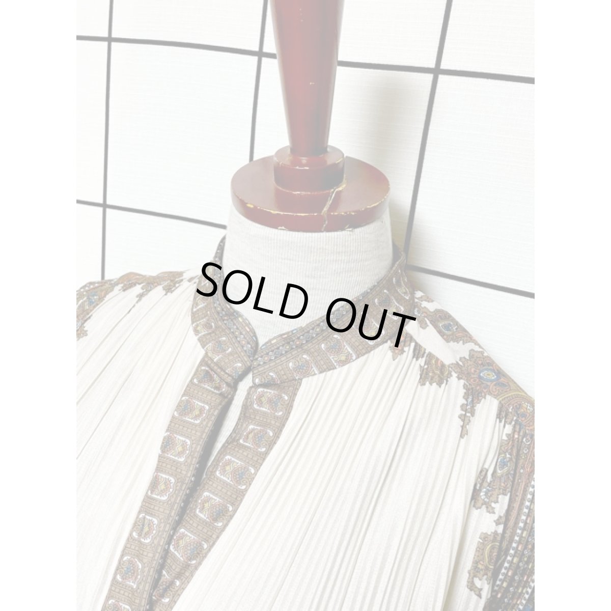 画像5: オリエンタル柄 プリーツ切り替え ウエストゴム レトロ 長袖 アメリカ古着 ヴィンテージワンピース  (5)