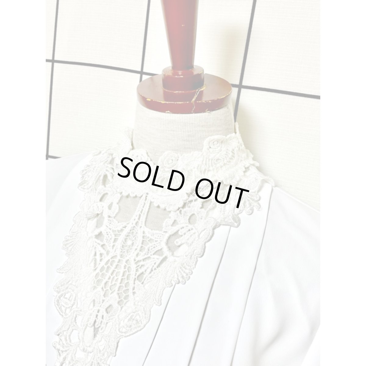 画像4: レース襟 フロントタック プルオーバー レトロクラシカル USA古着 シャツ ヴィンテージトップス (4)