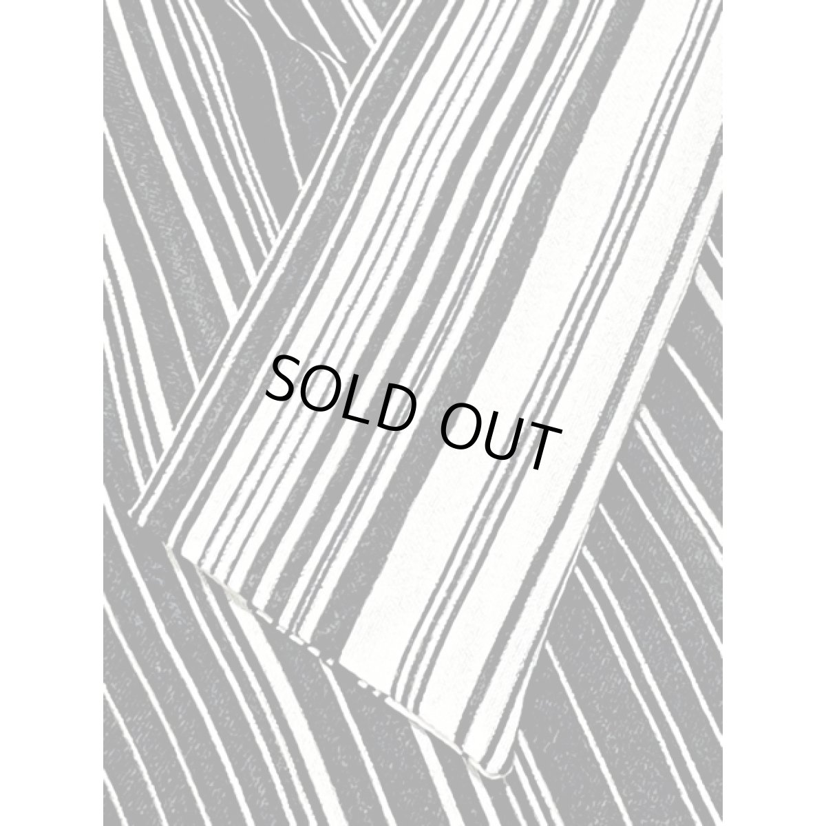 画像9: 西ドイツ製 リボンタイ付 ストライプ モノクロカラー レトロ ヨーロッパ古着 長袖 シャツ ヴィンテージブラウス (9)