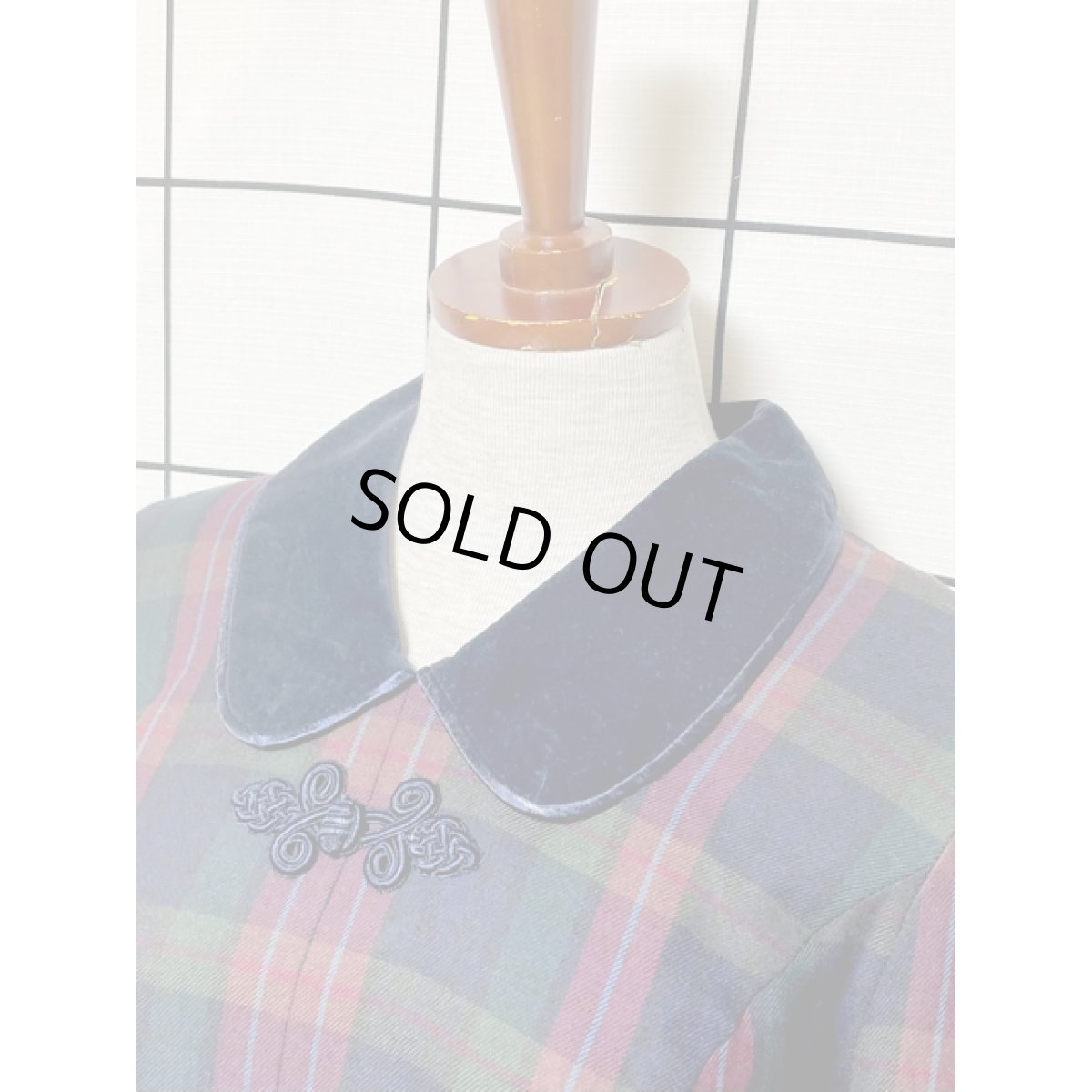 画像4: チャイナボタン装飾 レイヤード調 ベロア襟 レトロ アメリカ古着 ヴィンテージワンピース (4)