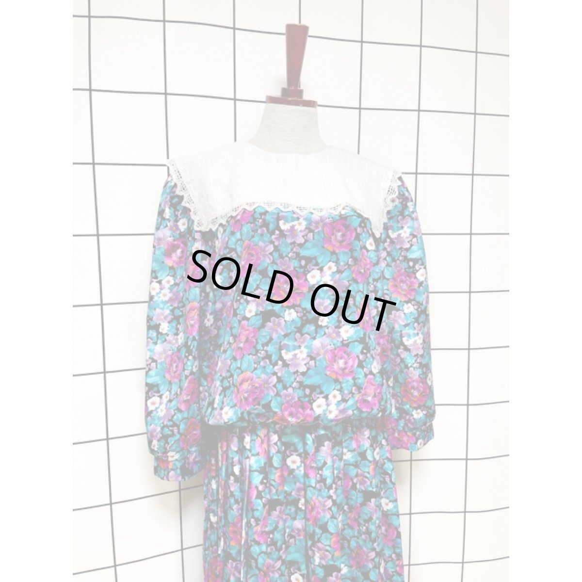 画像4: 花柄 レース襟 プリーツ切り替え ウエストゴム ビッグカラー レトロ USA古着 ヴィンテージワンピース (4)