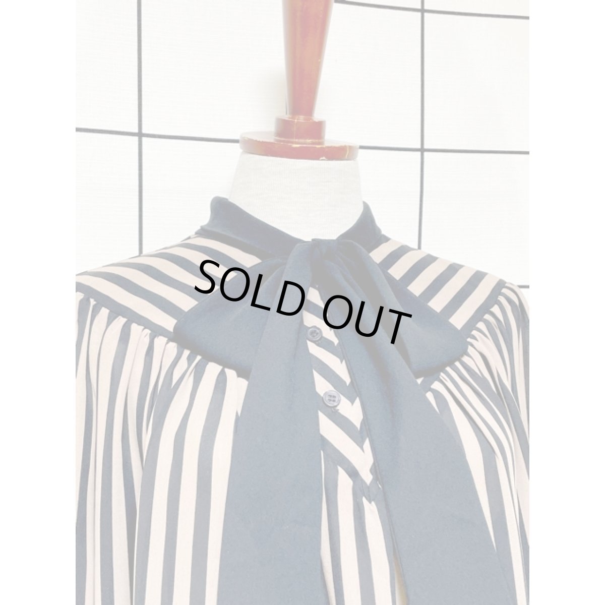 画像5: リボンタイ ゆったりシルエット ストライプ レトロ USA古着 ヴィンテージワンピース (5)