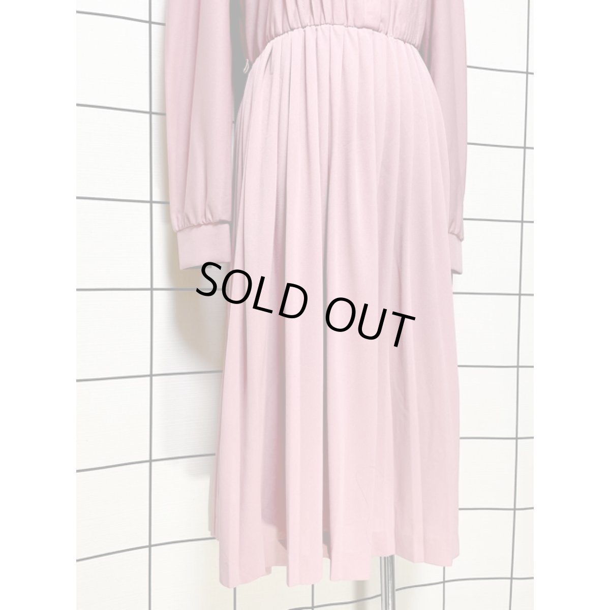 画像8: リボンタイ フロントタック くすんだピンク パーティーにもおすすめ レトロ USA古着 ヴィンテージドレス (8)