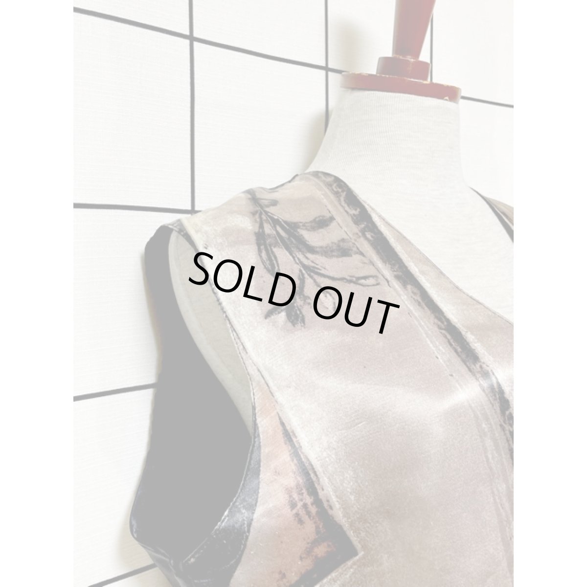 画像8: フランス製 アート柄 レトロ ヨーロッパ古着 ヴィンテージベスト (8)