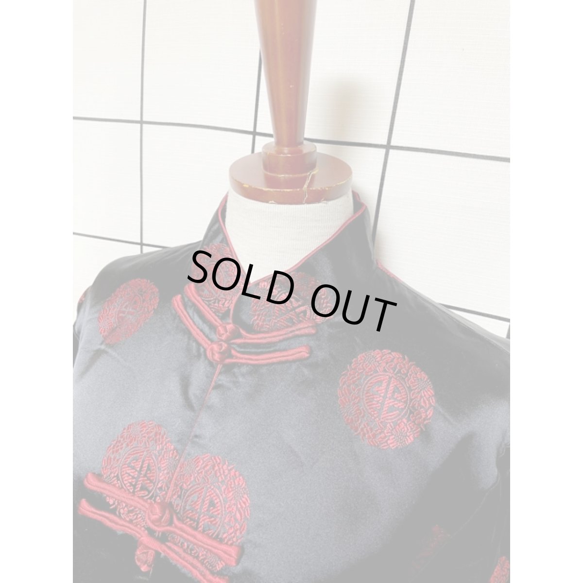 画像4: チャイナボタン 刺繍 ブラック レッド レトロ 古着 シャツ ヴィンテージチャイナブラウス (4)