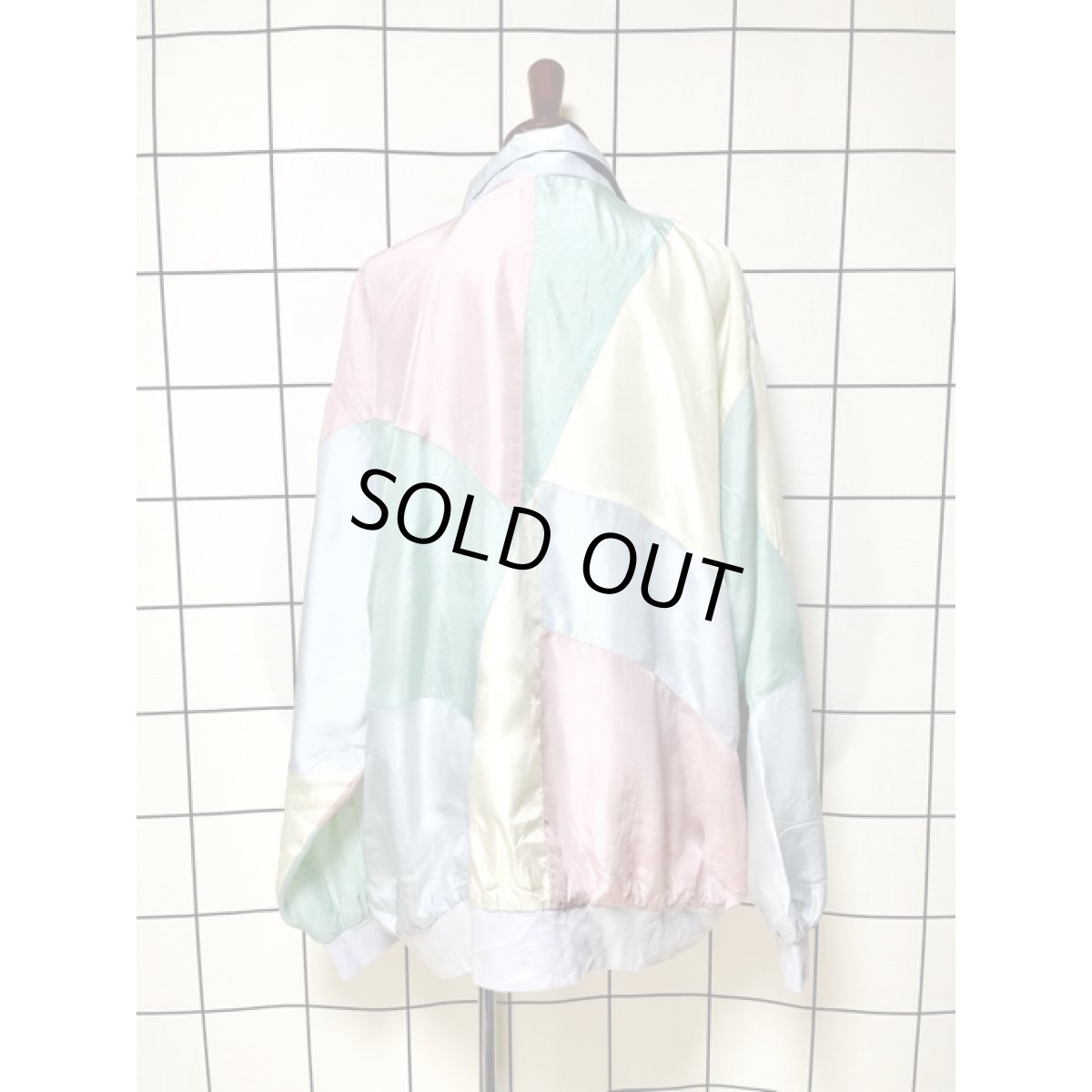 画像2: マルチカラー ジップアップ USA古着 ジャンパー ヴィンテージブルゾンジャケット (2)