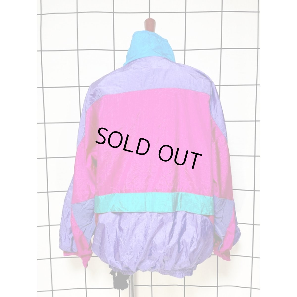 画像2: マルチカラー ジップアップ USA古着 ジャンパー ブルゾン ヴィンテージナイロンジャケット (2)