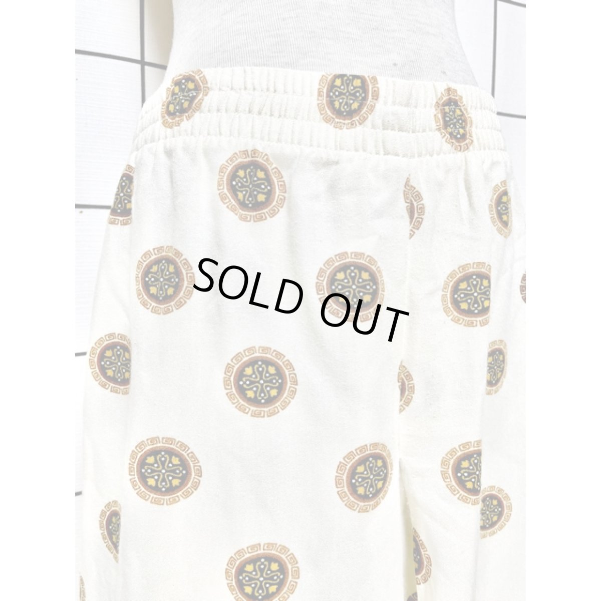 画像3: ワイド ホワイト ウエストゴム レトロ USA古着 ヴィンテージロングパンツ (3)