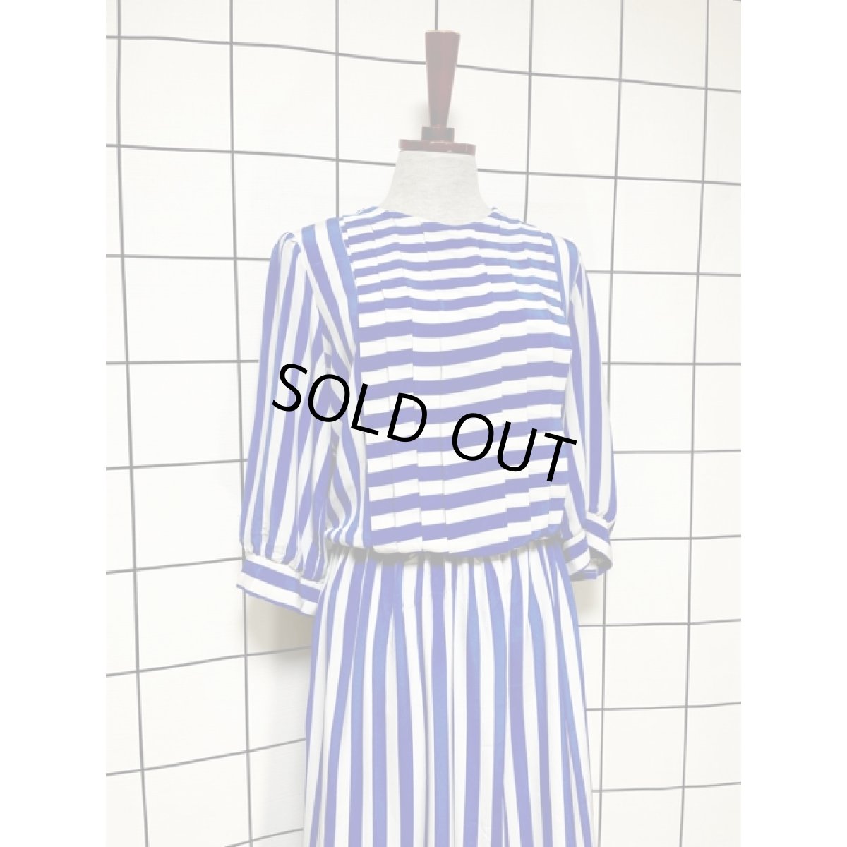 画像4: ストライプ ボーダー フロントタック ウエストゴム レトロ USA古着 ヴィンテージワンピース (4)