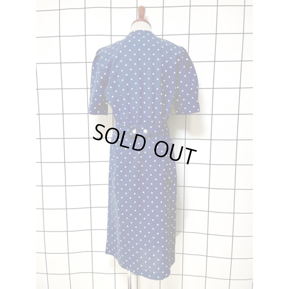 画像2: ドット 前開き ホワイト ネイビー レトロ USA古着 ヴィンテージワンピース (2)