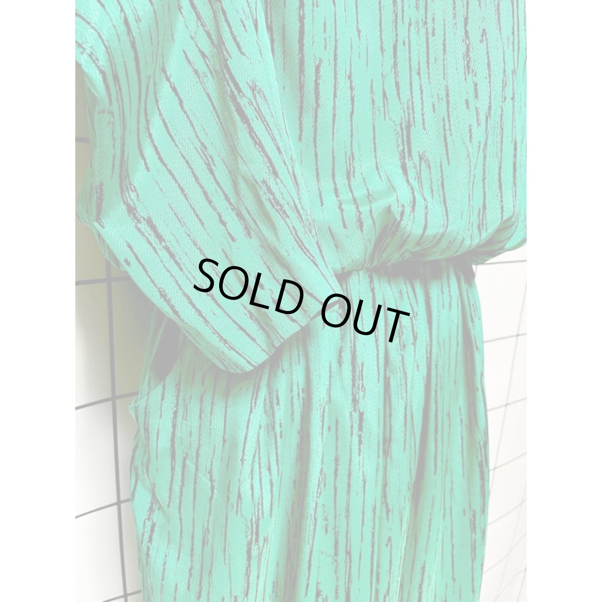 画像8: アート柄 グリーン ブラック ウエストゴム レトロ 長袖 USA古着 ヴィンテージワンピース (8)