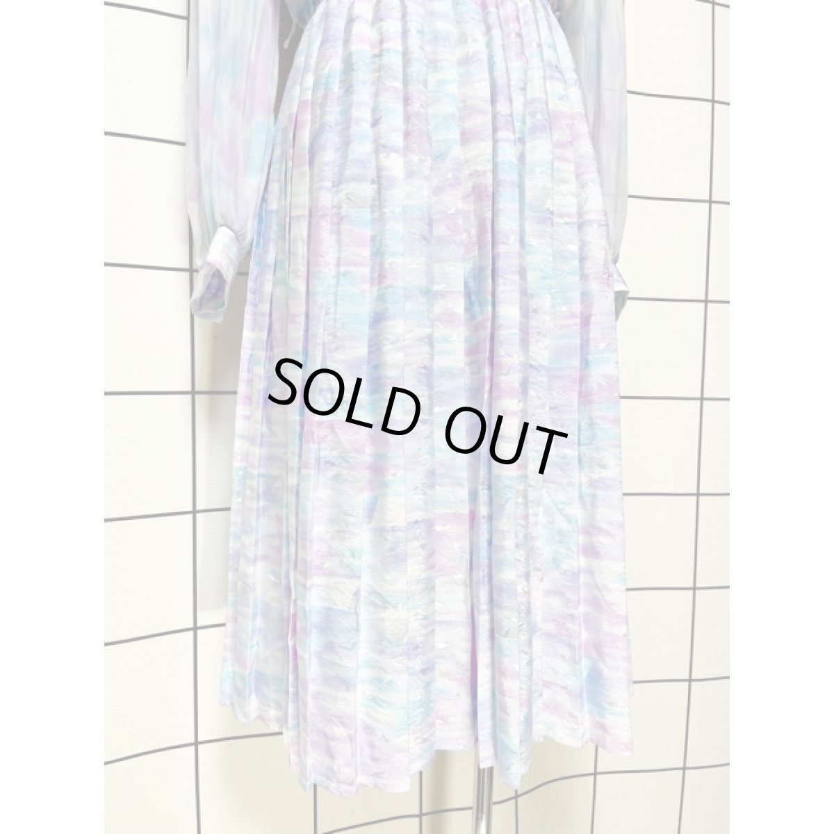 画像10: パステルカラー プリーツ切り替え シア ウエストゴム レトロ USA古着 ヴィンテージワンピース (10)