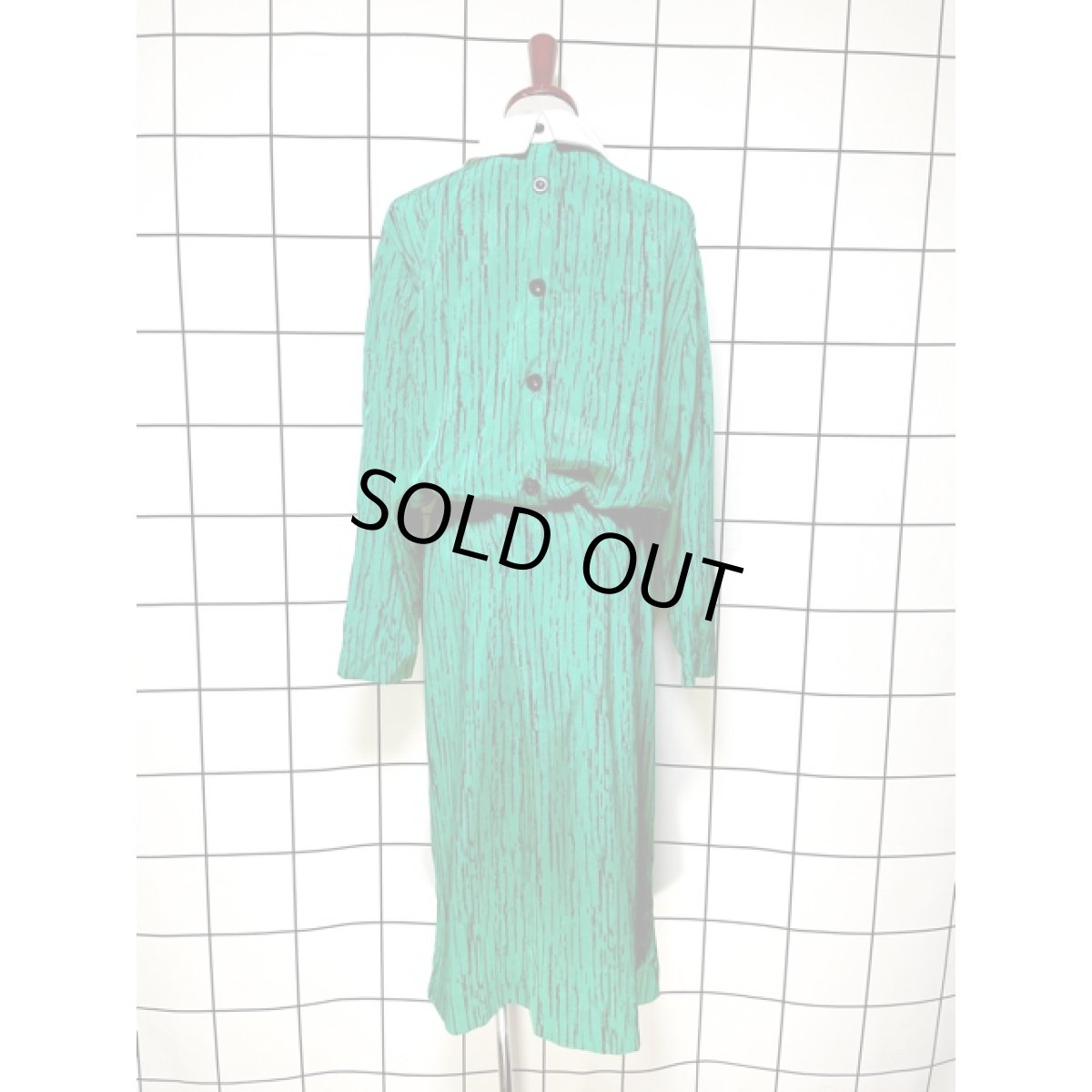 画像2: アート柄 グリーン ブラック ウエストゴム レトロ 長袖 USA古着 ヴィンテージワンピース (2)