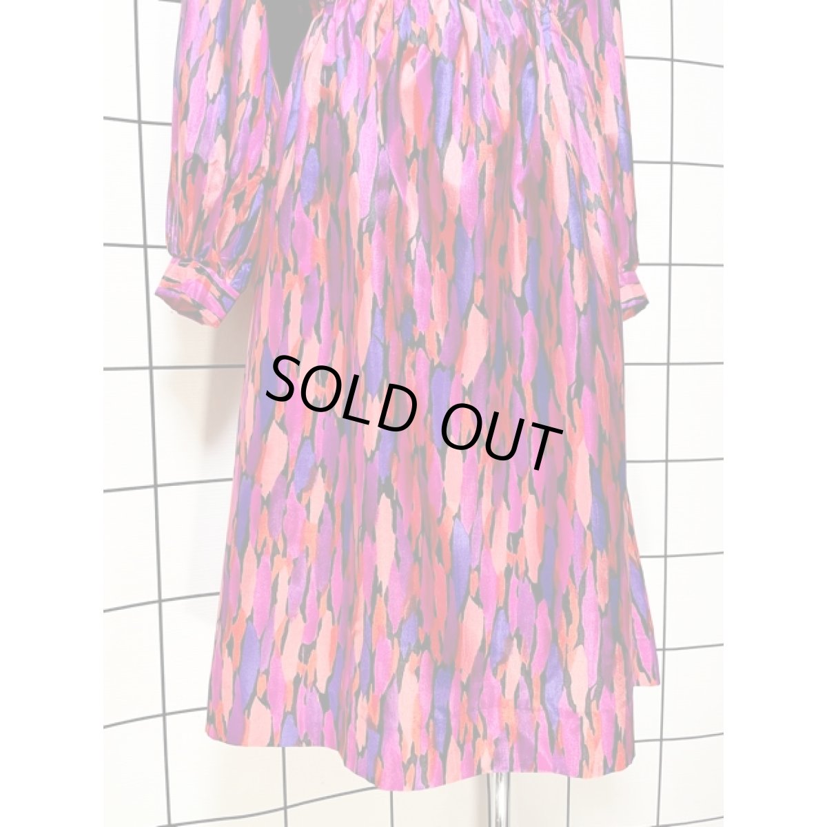 画像8: アート柄 ウエストゴム レトロ USA古着 ヴィンテージワンピース (8)