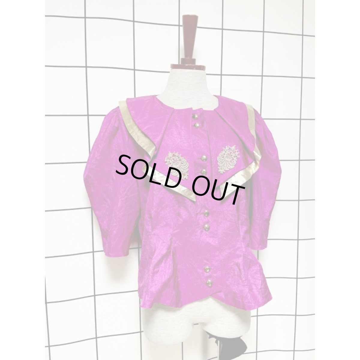 画像3: ペプラム調 ビックカラー ビジュー装飾 シワ加工 パープル ゴールド レトロ USA古着 シャツ ヴィンテージブラウス (3)