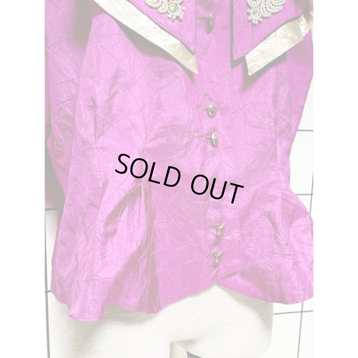 画像7: ペプラム調 ビックカラー ビジュー装飾 シワ加工 パープル ゴールド レトロ USA古着 シャツ ヴィンテージブラウス (7)