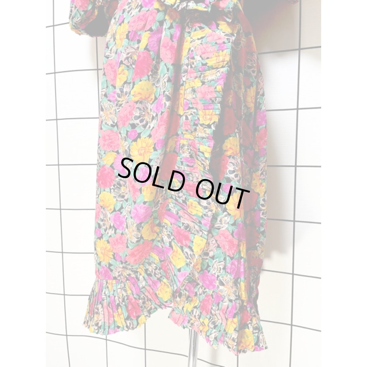 画像9: 総花柄 パフスリーブ 半袖 レトロ USA古着 ヴィンテージワンピース (9)