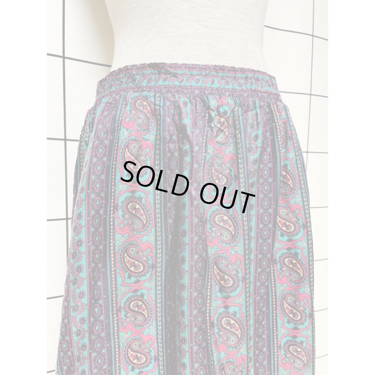 画像2: CANADA製 ペイズリー ウエストゴム レトロ USA古着 ヴィンテージスカート (2)