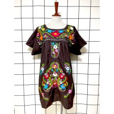 画像1: メキシカン刺繍 花刺繍 ブラウン フォークロア 半袖 レトロ Mexico 古着 ヴィンテージメキシカンミニドレス (1)