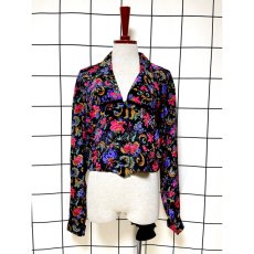 画像1: ショート丈 花柄 ブラックレトロ  USA古着 シャツ ヴィンテージブラウス (1)