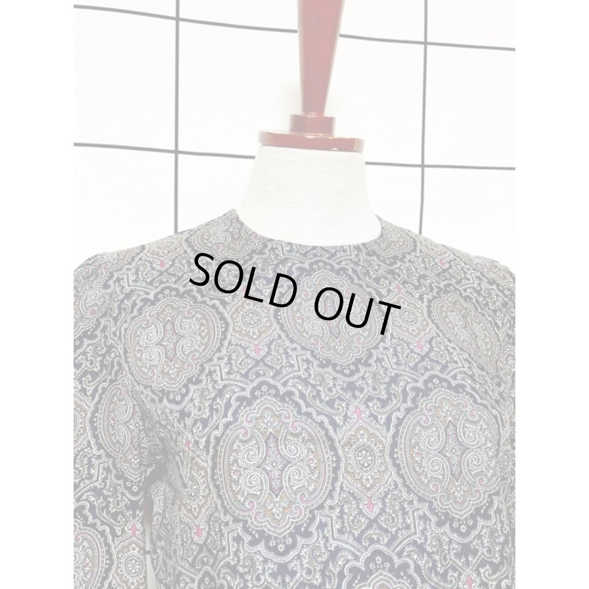 画像6: ショート丈 オリエンタル柄 ベロア切り替え 後ろボタン レトロ  USA古着 シャツ ヴィンテージブラウス (6)