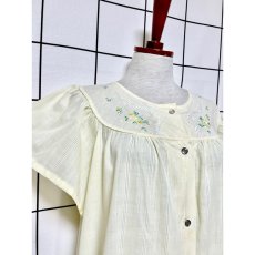 画像6: 花刺繍 イエロー 前開き 半袖 レトロ USA古着 ヴィンテージワンピース (6)