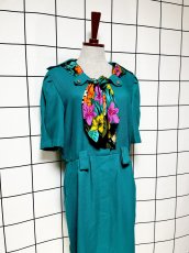 画像3: 花柄リボンタイ付 前開き グリーン 半袖 レトロ USA古着 ヴィンテージワンピース (3)