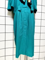画像9: 花柄リボンタイ付 前開き グリーン 半袖 レトロ USA古着 ヴィンテージワンピース (9)