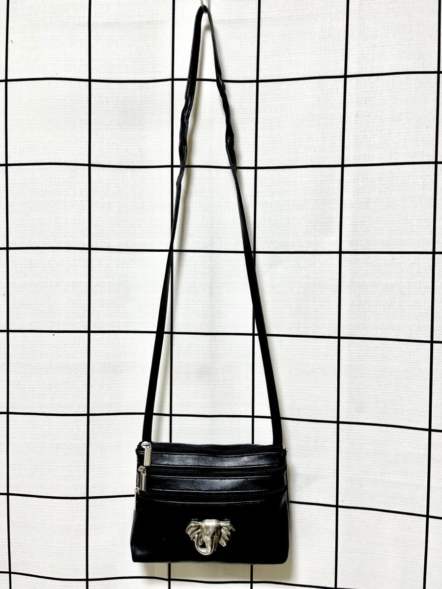 画像2: ゾウ ブラック レザー レディース レトロ古着 ヴィンテージ ショルダーバッグ 鞄 (2)