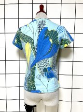 画像2: スパンコール ビーズ装飾 Vネック 半袖 レトロ USA古着 ヴィンテージ Tシャツ (2)