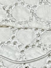 画像10: ショート丈 ホワイト 刺繡 ウエストリボン レトロ古着 シャツ ヴィンテージブラウス (10)