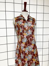 画像4: 花柄 ノースリーブ レトロ USA古着 ヴィンテージワンピース (4)