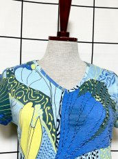 画像5: スパンコール ビーズ装飾 Vネック 半袖 レトロ USA古着 ヴィンテージ Tシャツ (5)