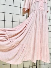 画像9: サーキュラーシルエット 無地 ピンク ウエストゴム 半袖 レトロ USA古着 ヴィンテージワンピース (9)