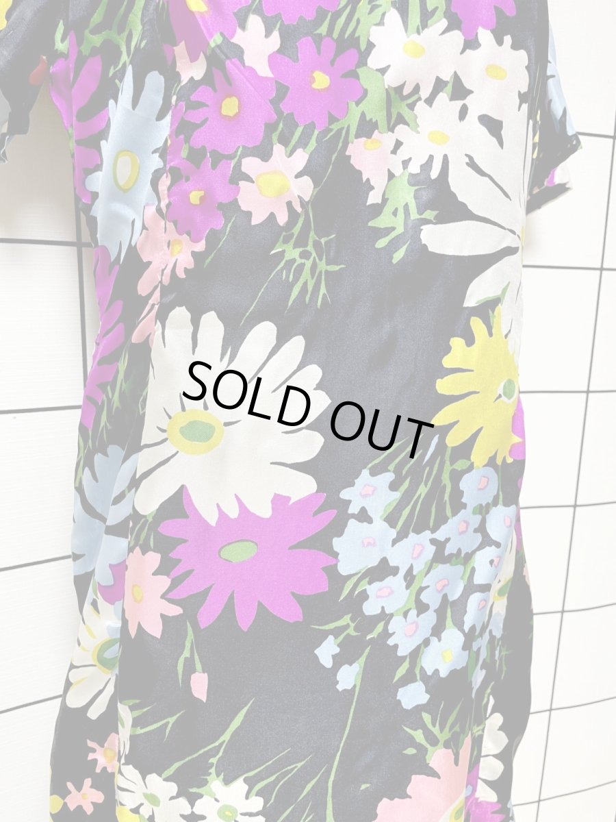 画像7: 花柄 ブラック カラフル レトロ USA古着 ヴィンテージワンピース (7)