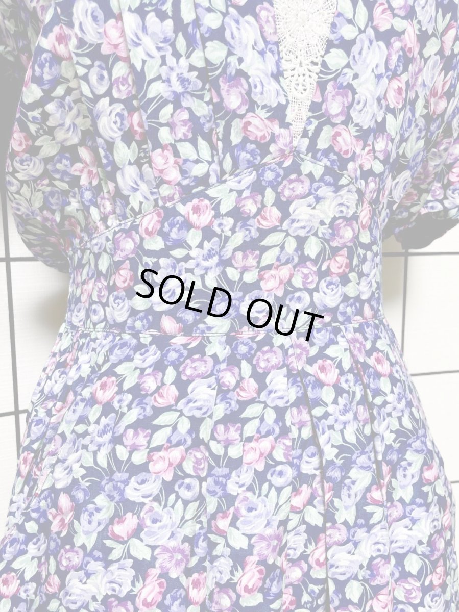 画像8: フロントレース 花柄 クラシカル ガーリー ウエストゴム レトロ USA古着 ヴィンテージワンピース (8)