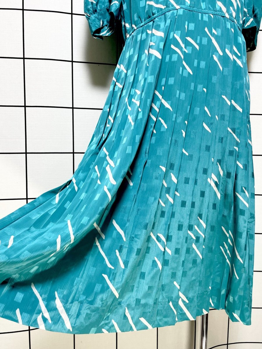 画像10: プリーツ切り替え スクエア織り レトロ USA古着 ヴィンテージワンピース (10)