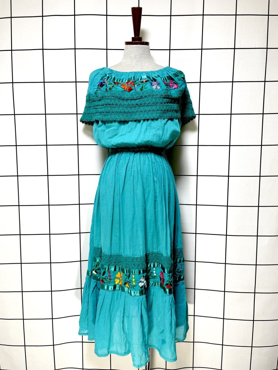 画像1: メキシカン花刺繍 レース サテンテープ ノースリーブ レトロ  USA古着 ヴィンテージワンピース (1)