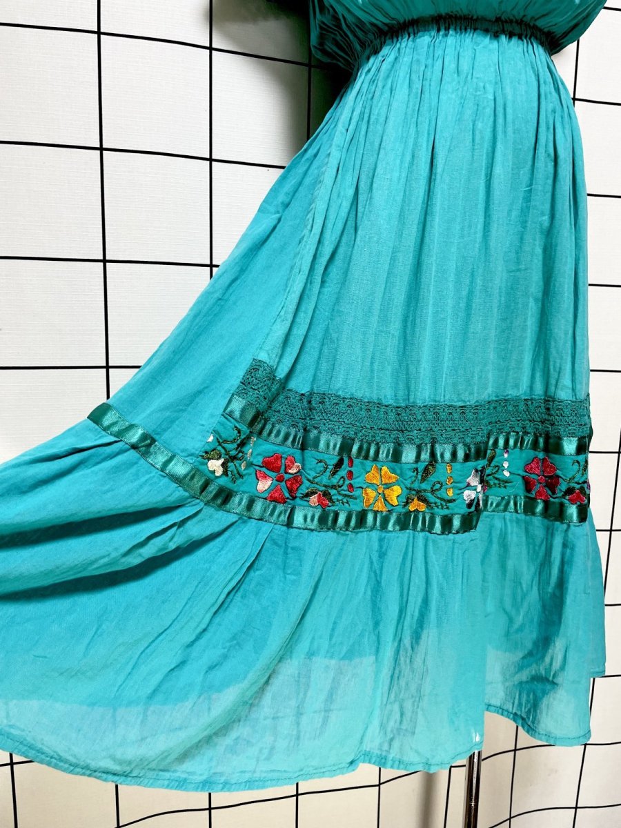 画像9: メキシカン花刺繍 レース サテンテープ ノースリーブ レトロ  USA古着 ヴィンテージワンピース (9)