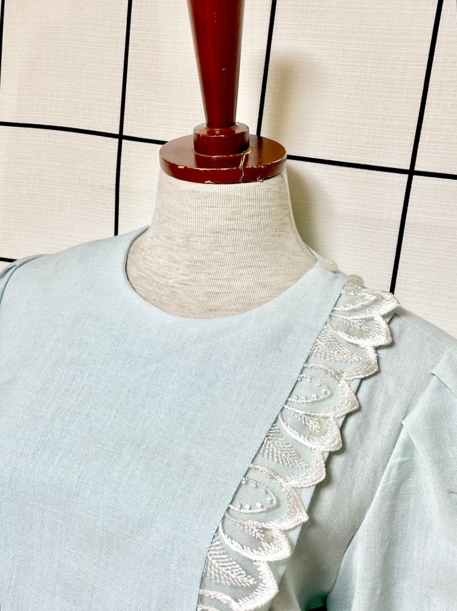 画像4: レース装飾 無地 ウエストゴム レトロ USA古着 ヴィンテージワンピース (4)