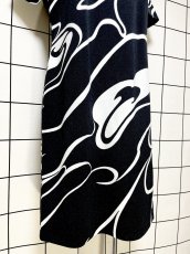 画像7: フランス古着 70's モノクロ 半袖 レトロモダン ヨーロッパ古着 ヴィンテージワンピース (7)