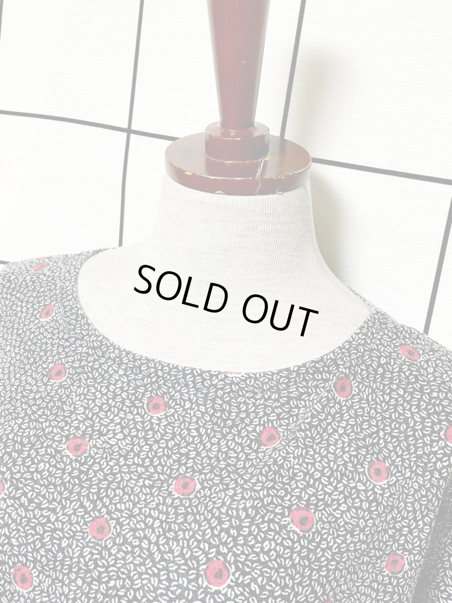 画像4: モノクロ レッド レトロ USA古着 半袖 ヴィンテージTシャツ (4)