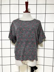画像1: モノクロ レッド レトロ USA古着 半袖 ヴィンテージTシャツ (1)
