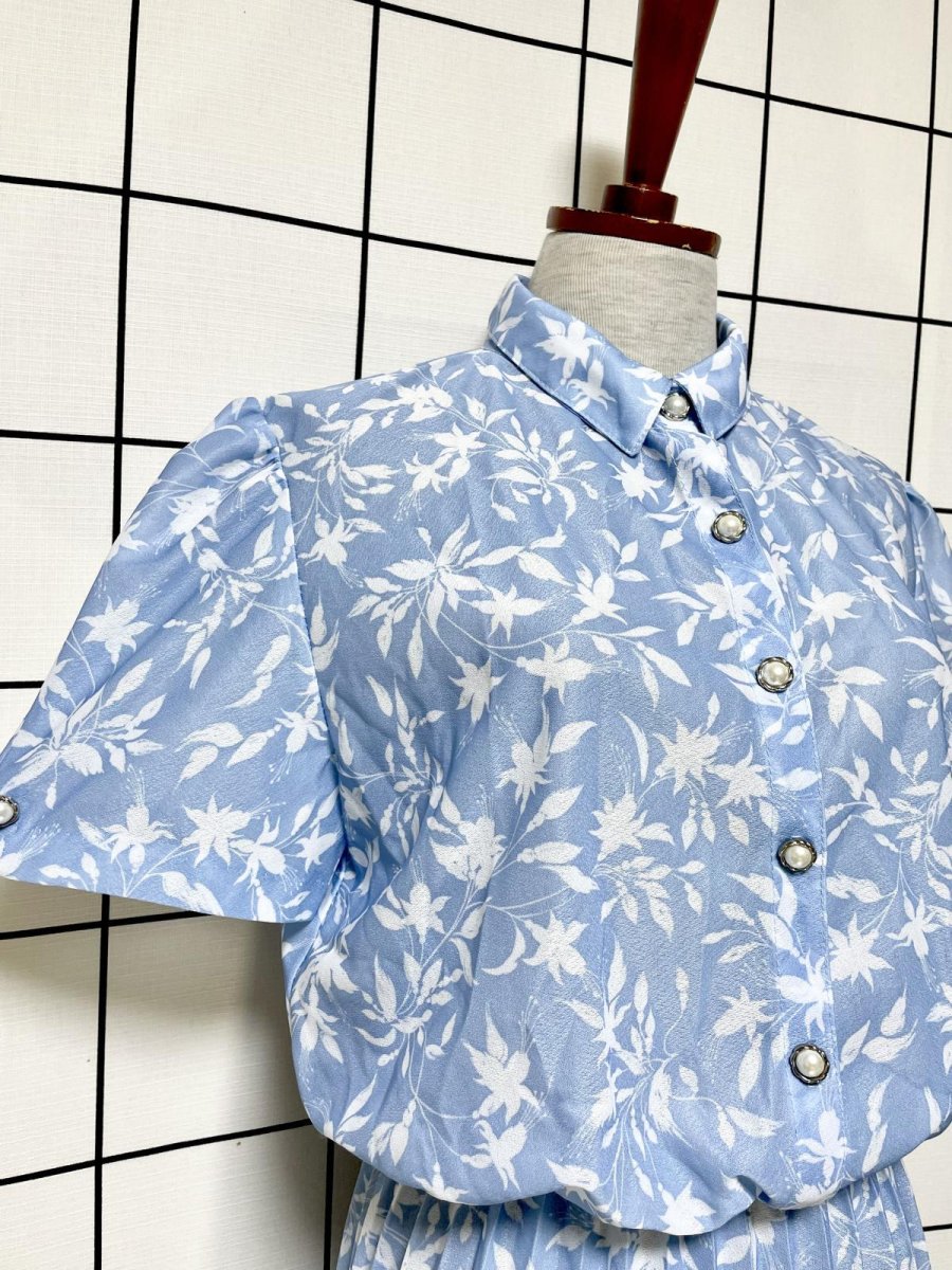 画像6: プリーツ切り替え リーフ柄 ライトブルー ホワイト ウエストゴム レトロ USA古着 ヴィンテージワンピース (6)