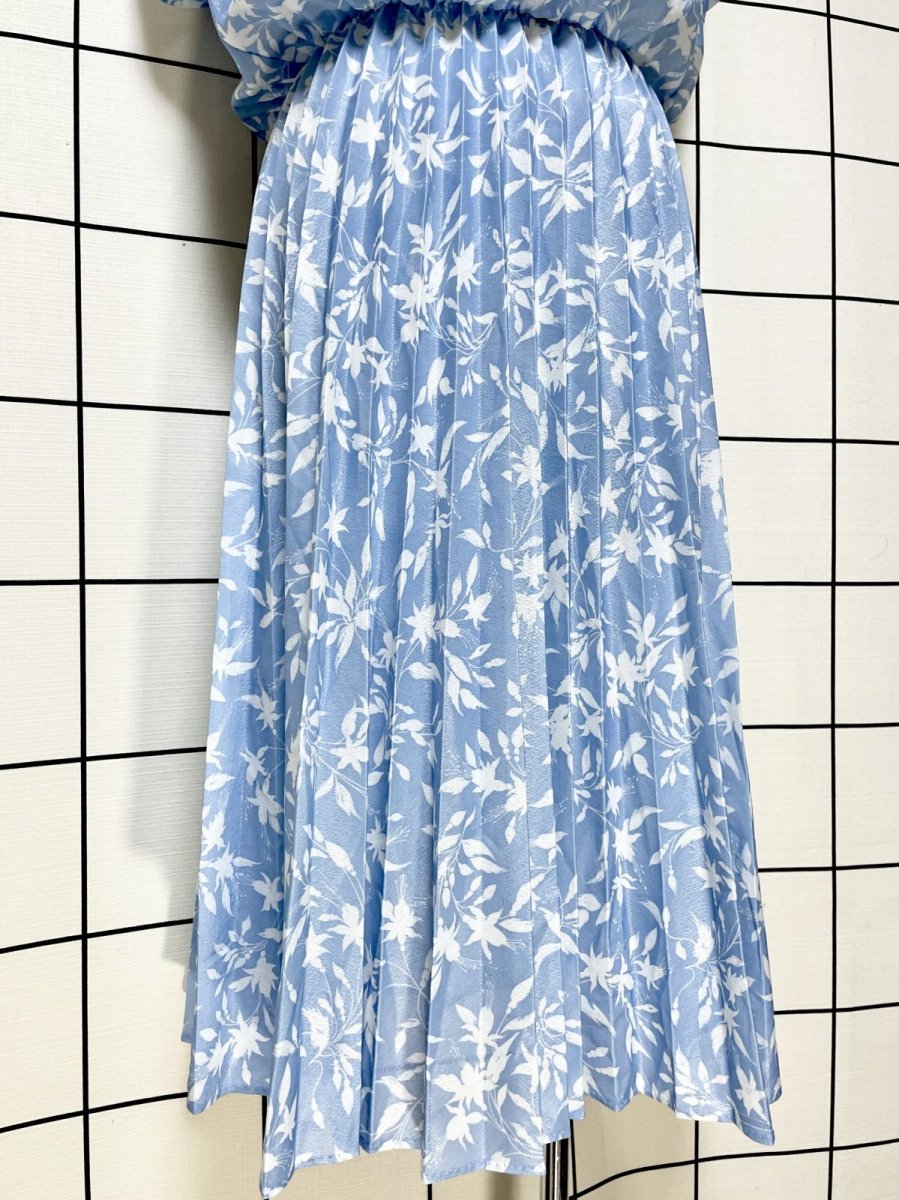 画像8: プリーツ切り替え リーフ柄 ライトブルー ホワイト ウエストゴム レトロ USA古着 ヴィンテージワンピース (8)