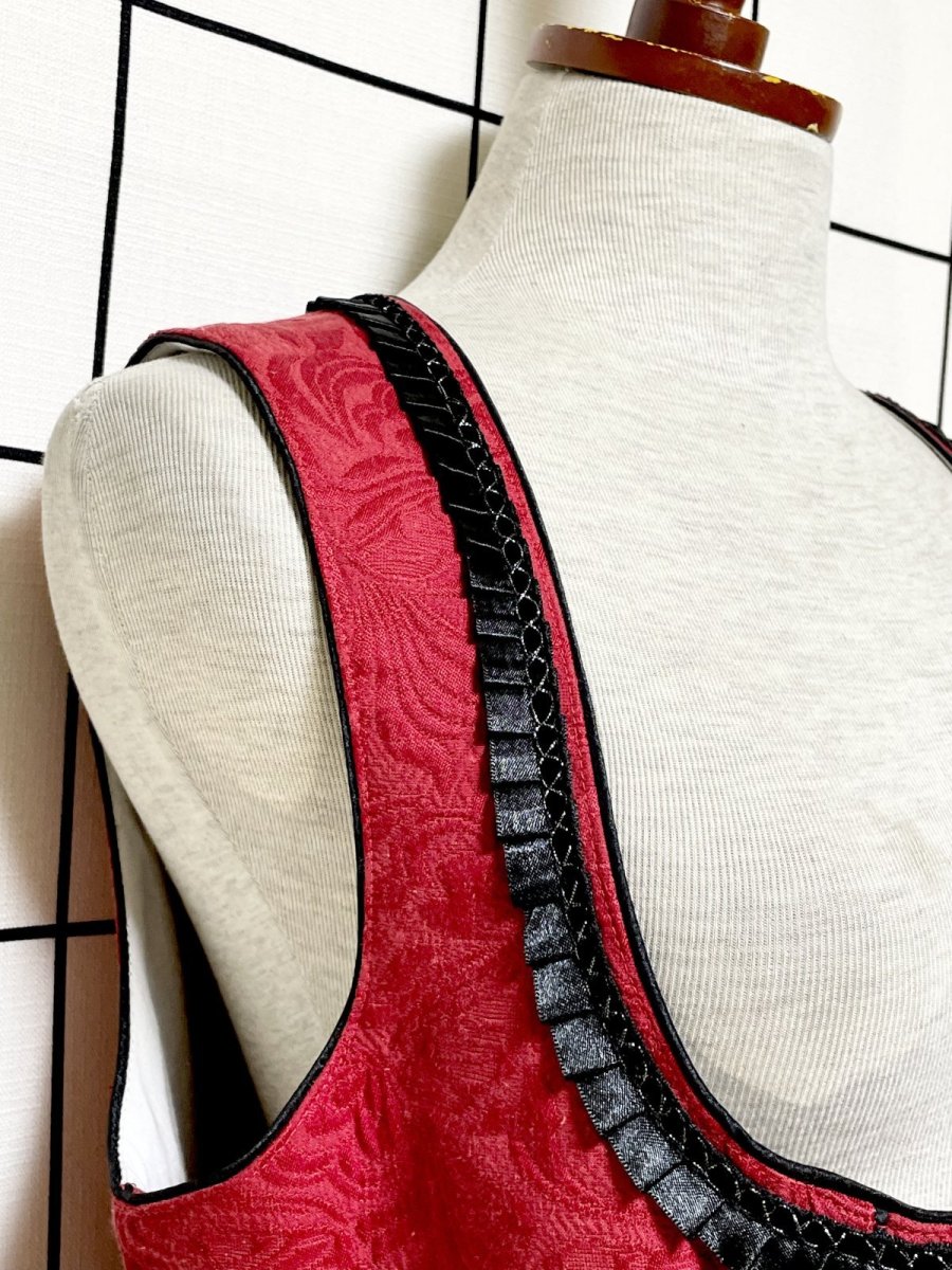 画像6: 花織模様 スパンコール レッド ブラック フロントジッパー ノースリーブ ディアンドル チロルワンピース (6)