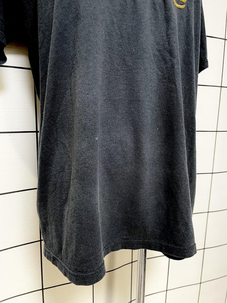 画像8: 刺繡 ブラック レトロ USA古着 半袖 ヴィンテージTシャツ (8)